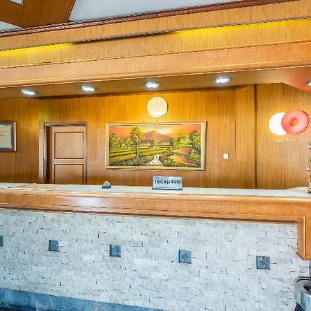 Capital O 1256 Sangga Buana Resort And Convention Hotel Чианджур Экстерьер фото